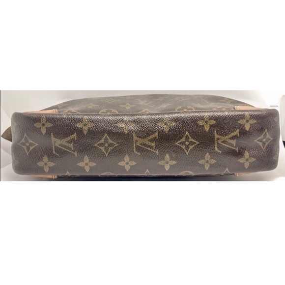 Louis Vuitton Trocadéro GM Compiegne Pouch Bag - Picture 4 of 8